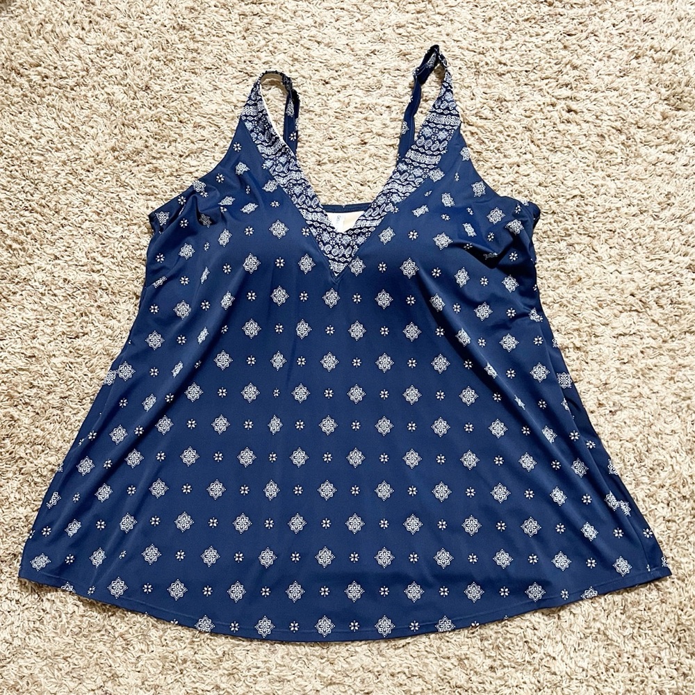 Catherine’s Blue White Star Print Swim Top Beach Vacation Resort Cruise Size 26